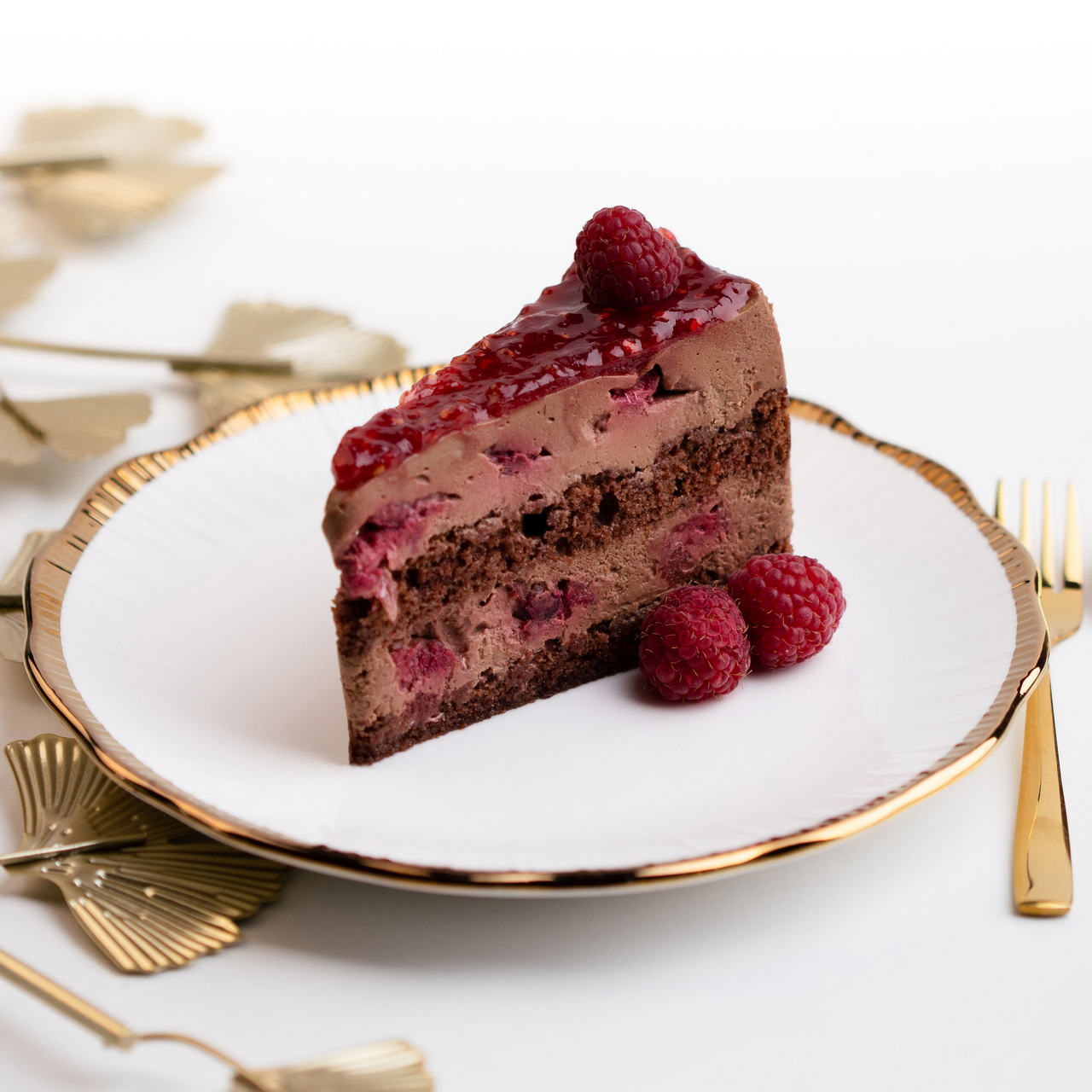 Tort de zmeură și ciocolată neagră