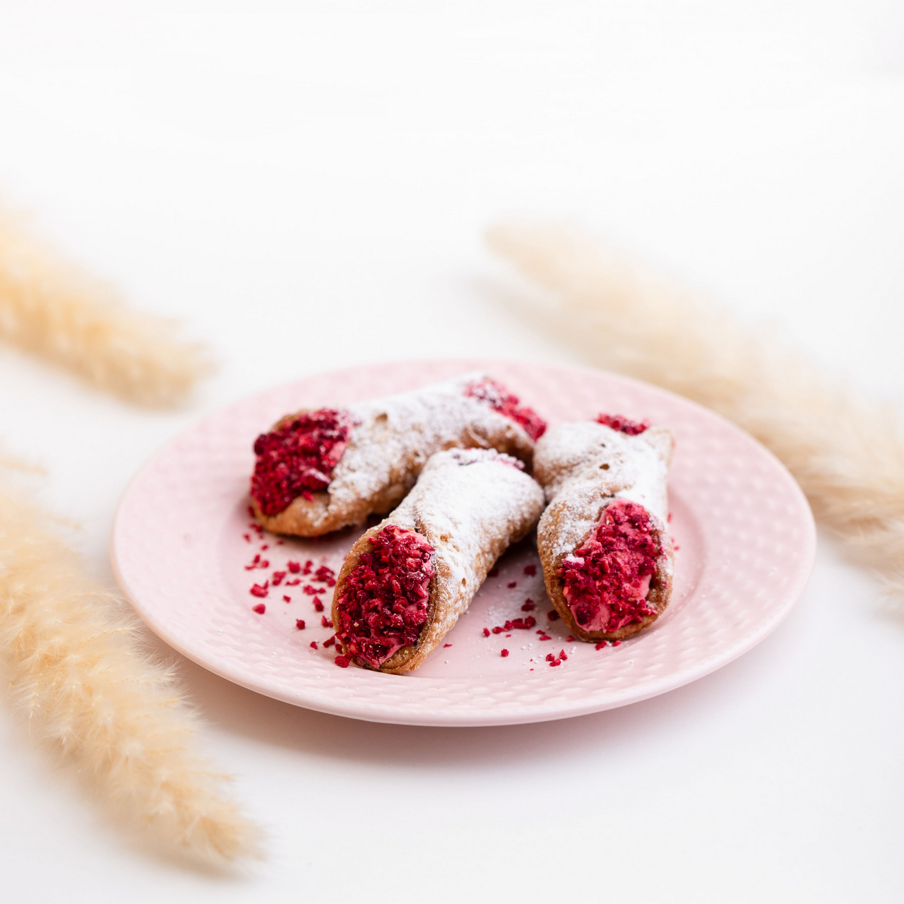 Cannoli cu zmeură