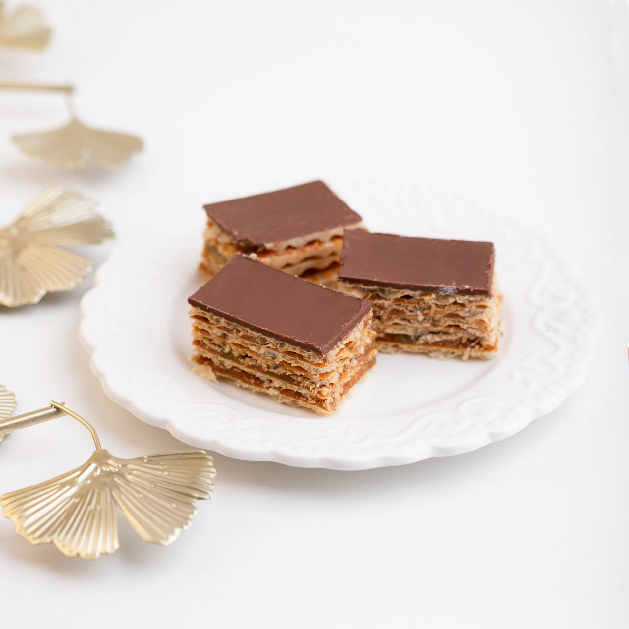 Napolitană cu nucă și caramel