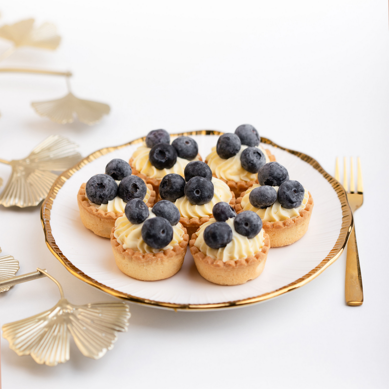 Mini tarte vanília krémmel és áfonyával