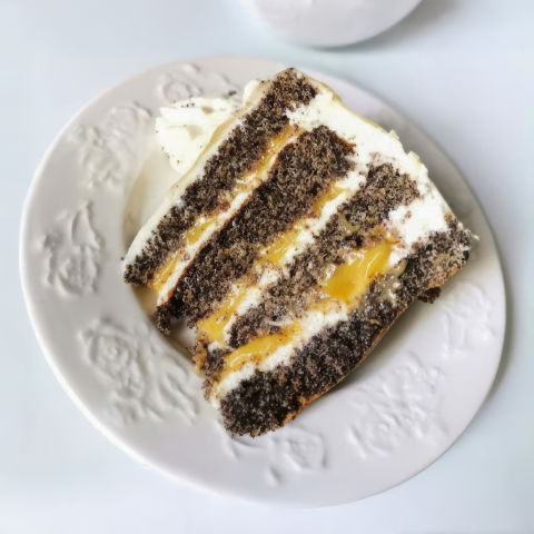 Tort de lămâie cu pandișpan de mac